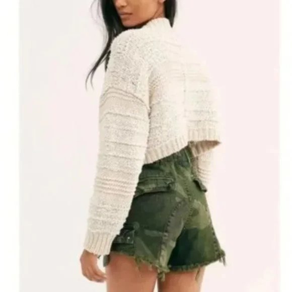 Free People Commander Cut Off Shorts. - Picture 3 of 11